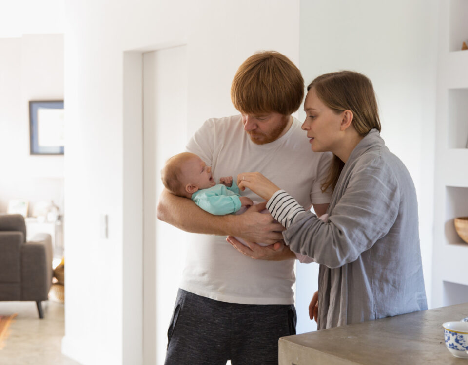 Como adaptar a casa para receber o novo bebê com segurança