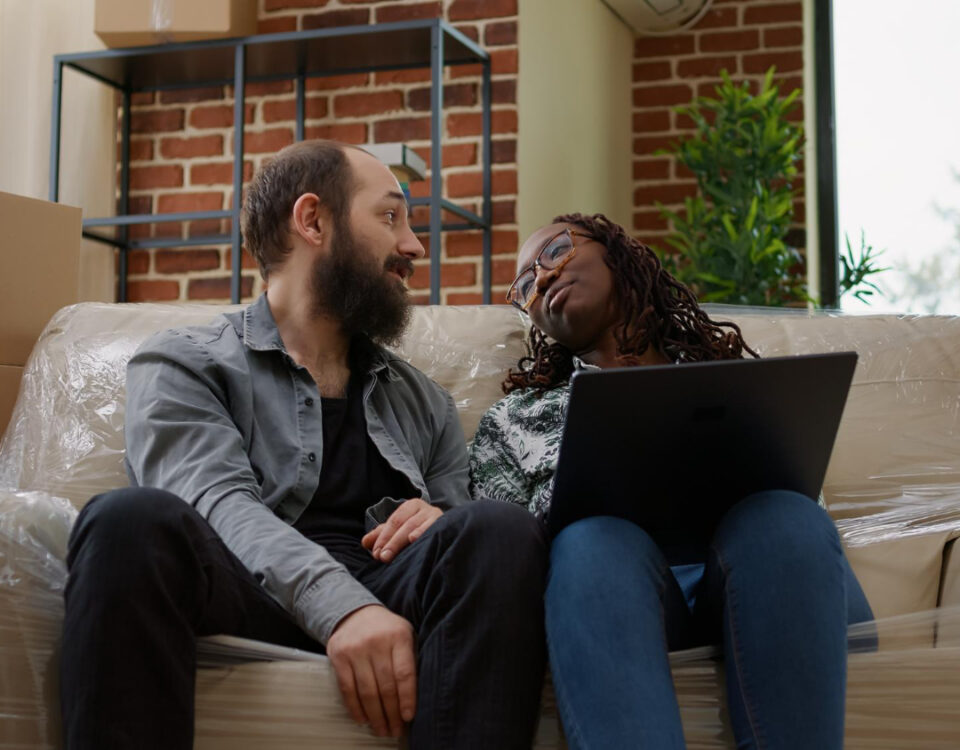 Casa segura na mudança: do chaveiro à automação