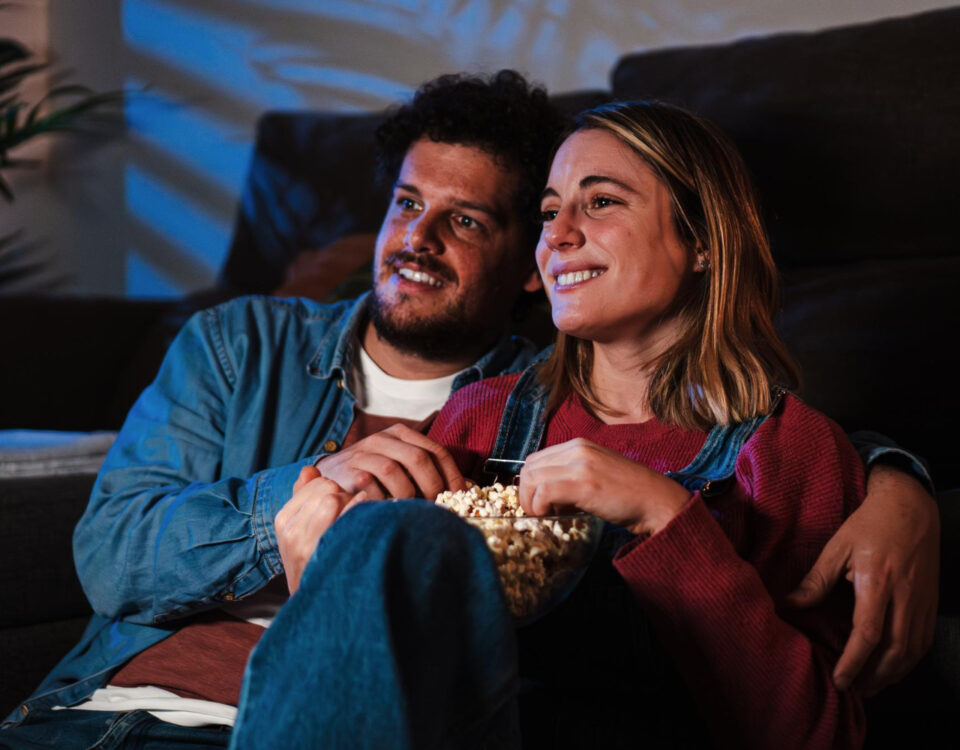 Cinema em casa eficiente: som, ruído e consumo de energia